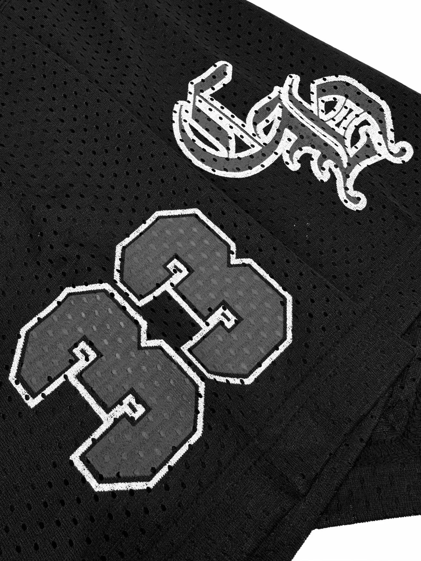 P250 Chrome Hearts mesh short-sleeved jersey. Customized obsidian starburst mesh. Cool and breathable. Comfortable and close to the skin. Because of its unique mesh structure, it can effectively discharge heat and moisture from the body. Mainly based on obsidian black, it gives a deep sense of luxury. Western Gothic body text is embedded in the mesh gaps to control the visual focus. Unique V-neck design. Modify the neck line. Numbers are integrated into the ritual expression of rock belief. Interpret faith with rebellion. Dare to break. Lead the rebellion. Craft 1: Use imported bright golden paste printing. The printing has been modified three times with the film screen. Use glue liquid paint to print the pattern on the fabric. Bake the fabric to fix the printing pattern. Process 2: The fabrics are washed and have a better hand feel. Not easy to deform, not easy to shrink, not easy to fade. Maintain long-term beauty. Accessories: Customized 1:1 CH trademark. Version: Loose version. Size: S M L XL. Style number: CC935.